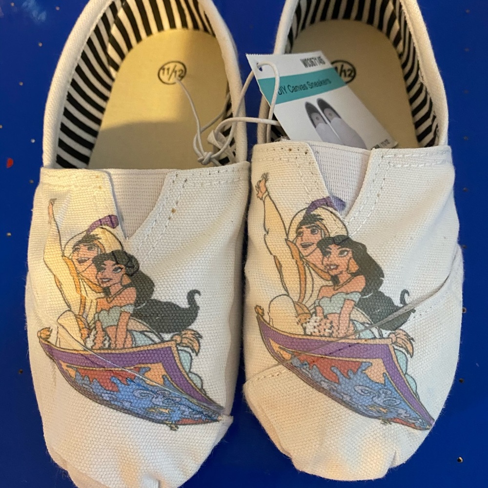 Aladdin princess jasmine shoes 11-12